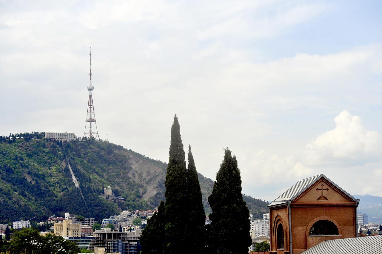 Armazi Palace Hotel Tbilisi Exterior photo